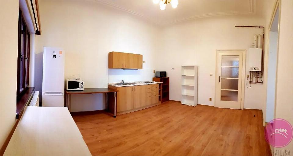 Pronájem bytu 100 m²