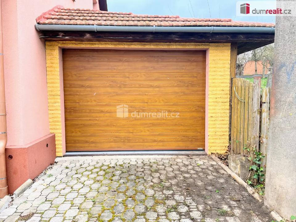 Pronájem garáže 30 m²