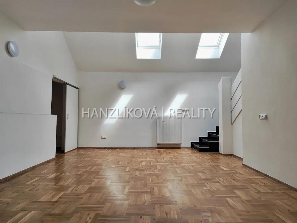 Pronájem bytu 105 m²