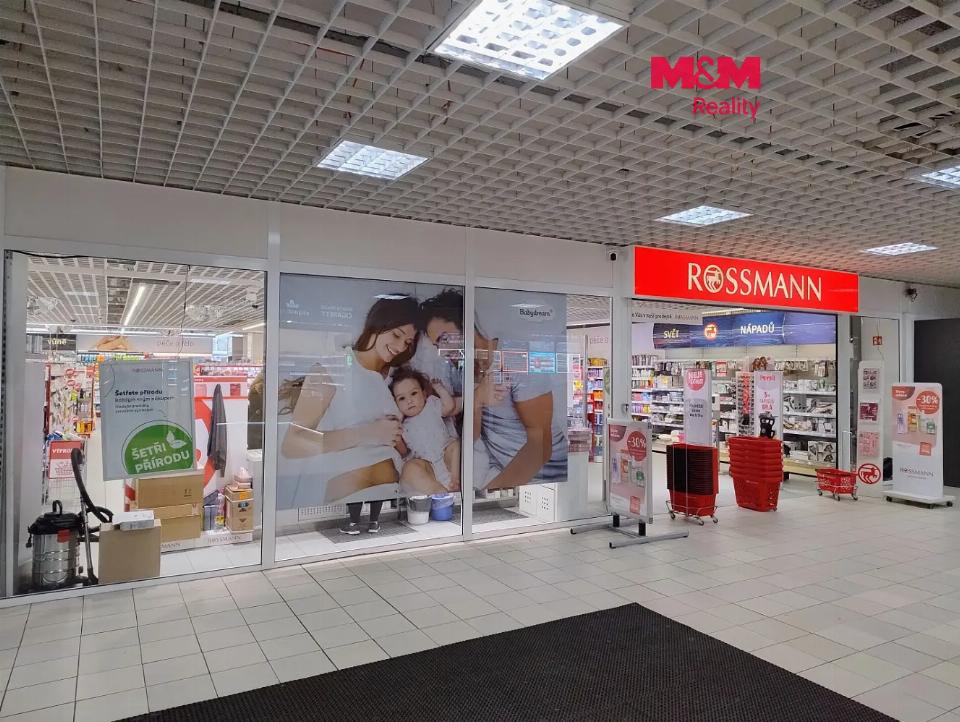 Pronájem komerčního prostoru 304 m²
