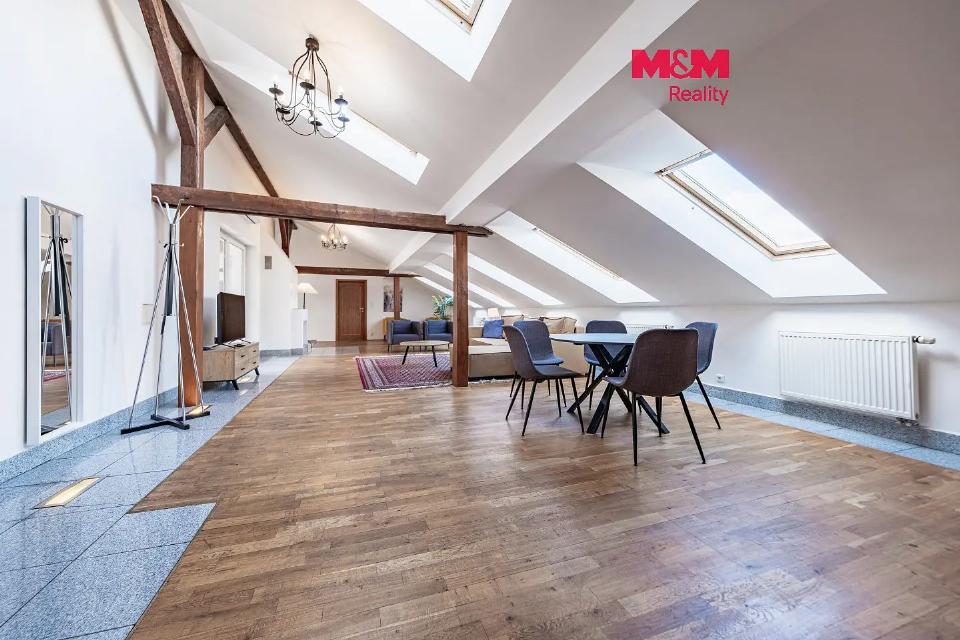 Prodej bytu 300 m²