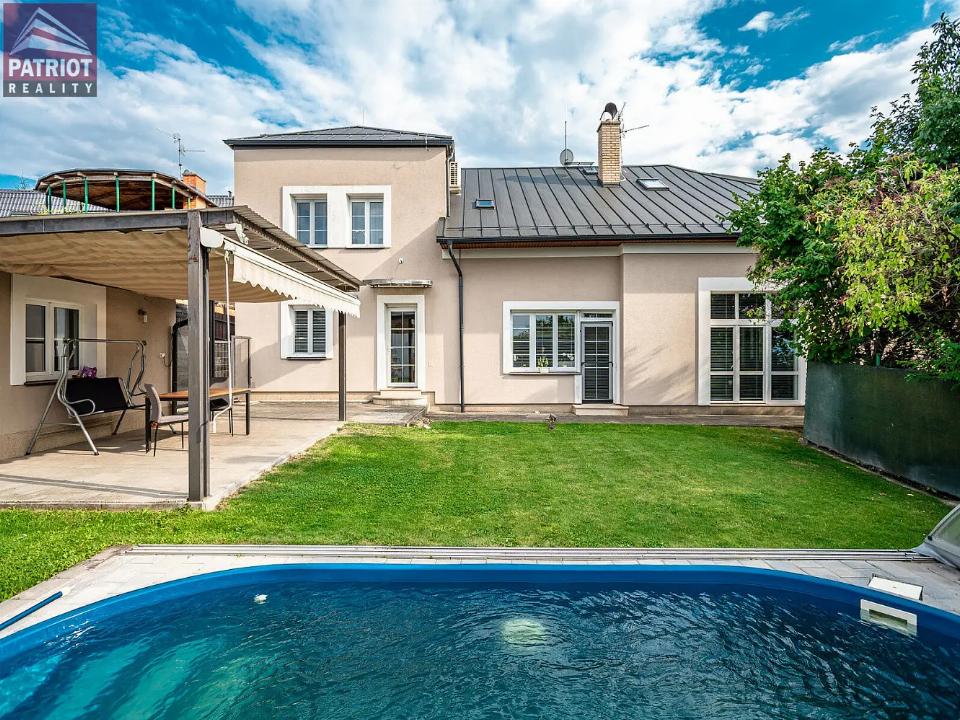 Pronájem domu 480 m²