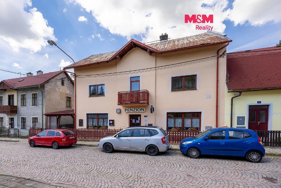 Prodej komerčního prostoru 340 m²