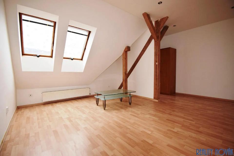 Pronájem bytu 40 m²