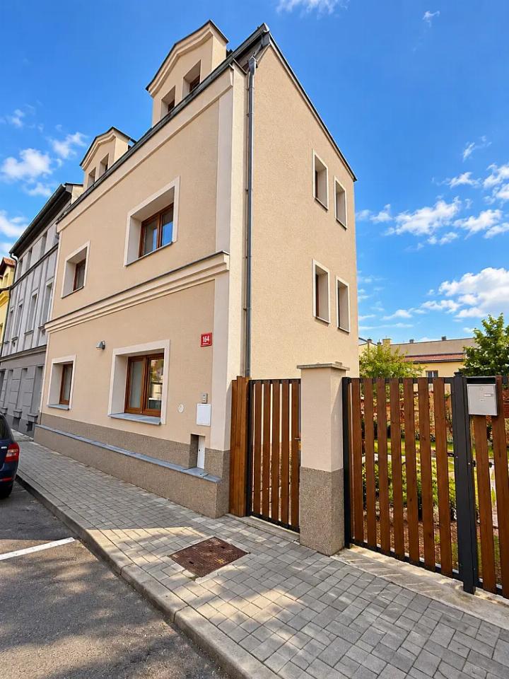 Pronájem bytu 70 m²