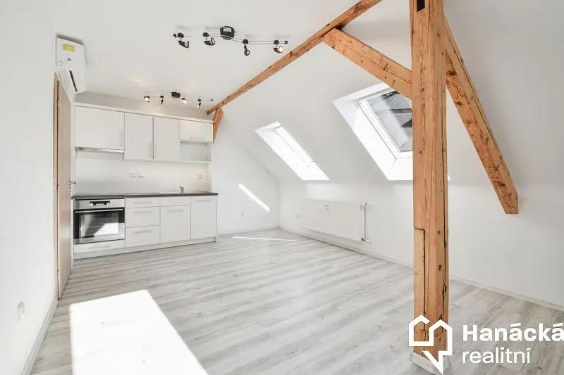 Pronájem bytu 45 m²