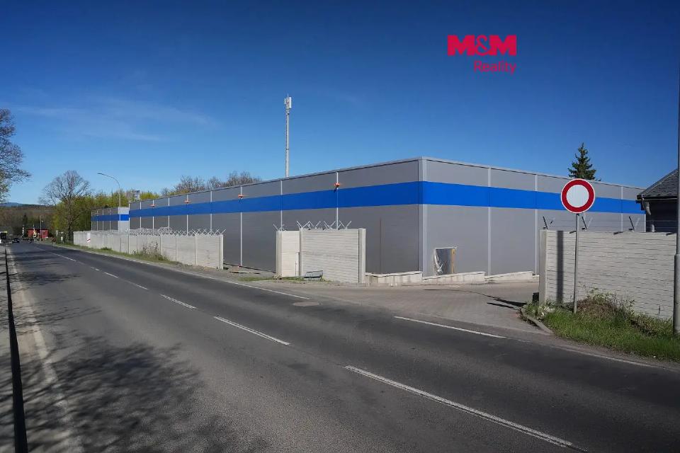 Pronájem komerčního prostoru 2100 m²