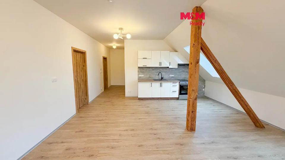 Pronájem bytu 85 m²