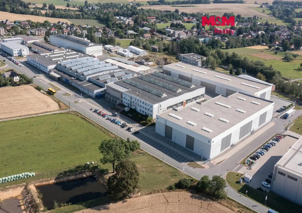 Pronájem komerčního prostoru 3719 m²