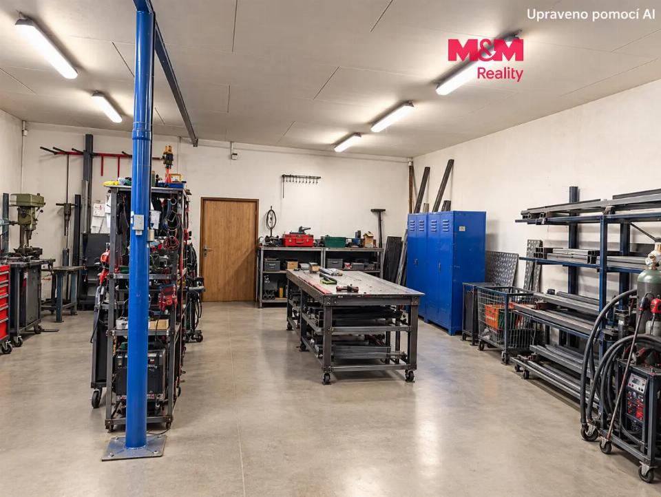 Pronájem komerčního prostoru 171 m²