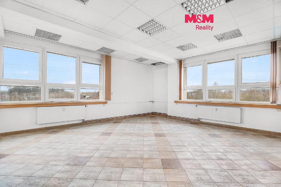 Pronájem komerčního prostoru 247 m²