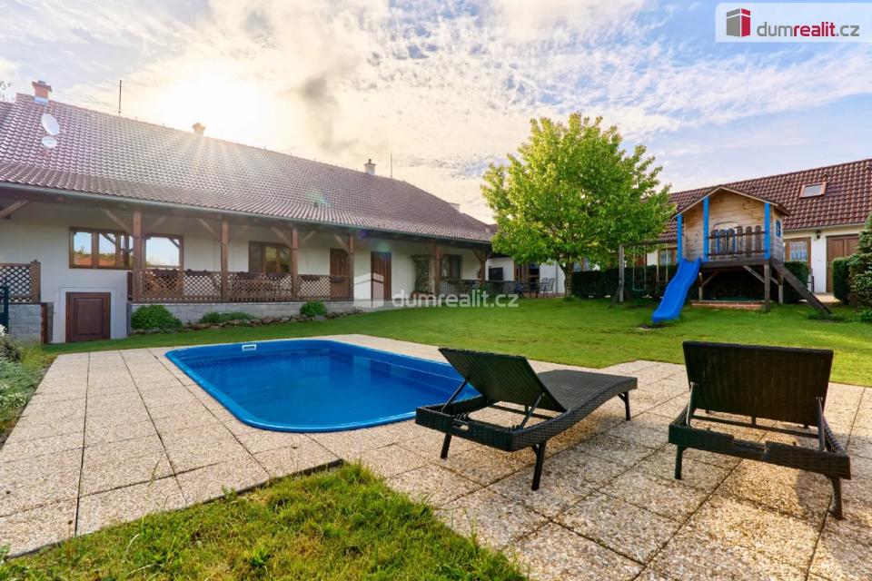Prodej komerčního prostoru 570 m²