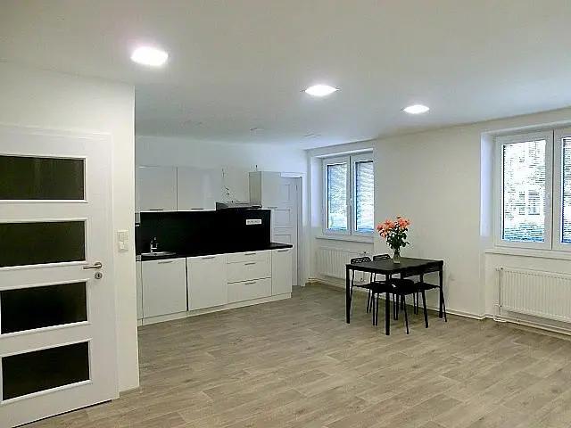 Pronájem bytu 65 m²