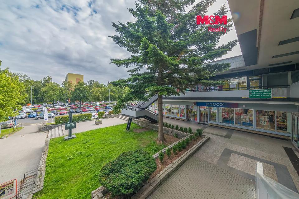 Pronájem komerčního prostoru 12 m²