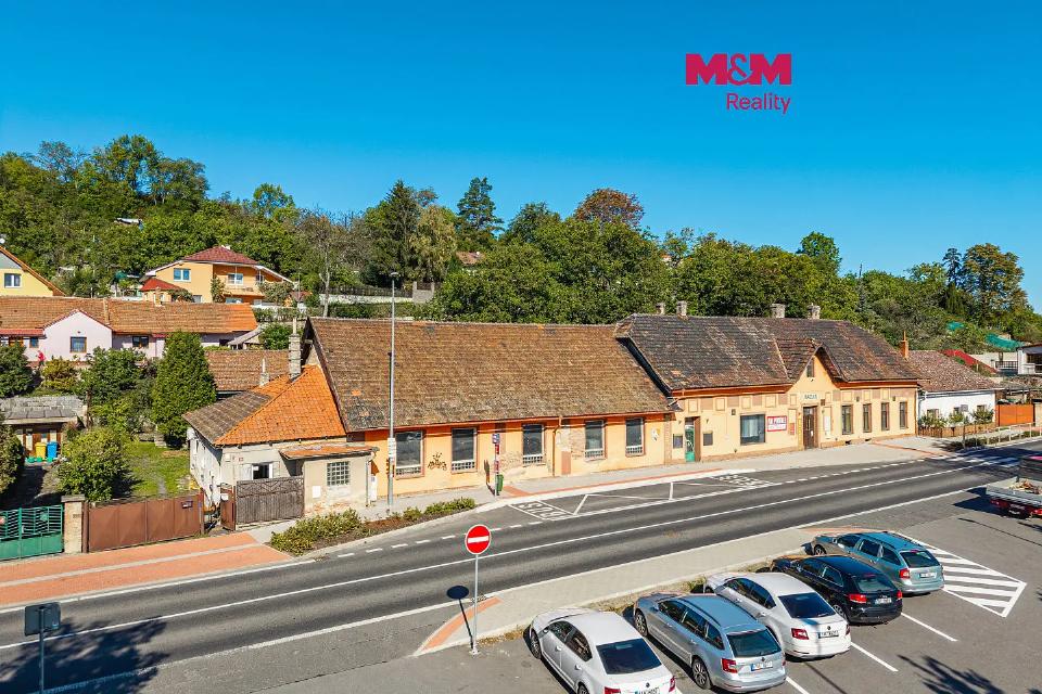 Prodej komerčního prostoru 600 m²