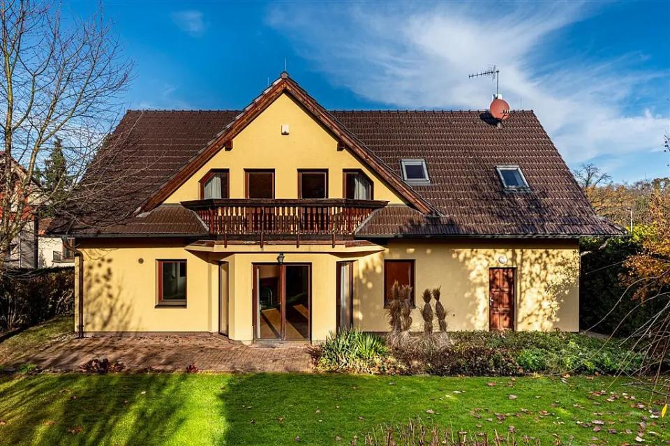 Pronájem domu 300 m²